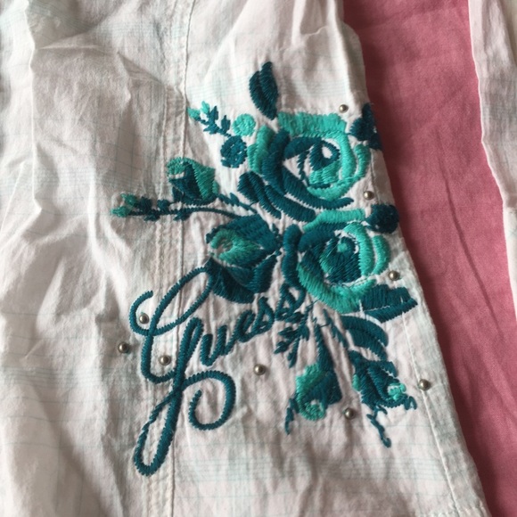 Guess button up - Picture 2 of 4